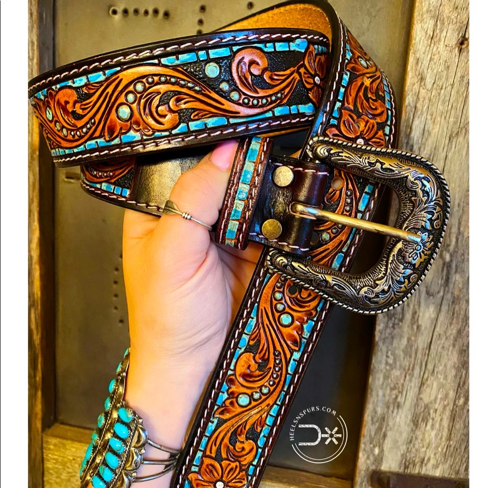 NWT Torquoise Tooled Western Belt